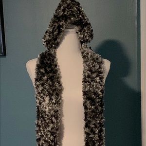 Hat and scarf set